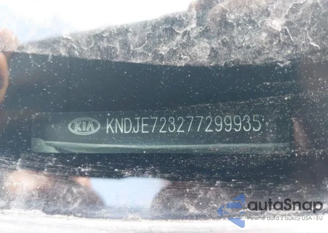 KNDJE723277299935: 12067565