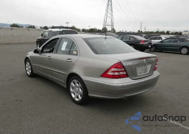 WDBRF54H16A838834: 8958386