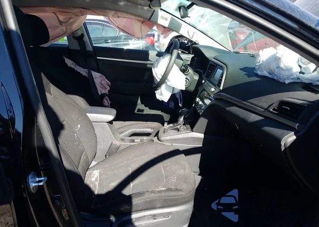 5NPD74LF8LH595613: 58299660