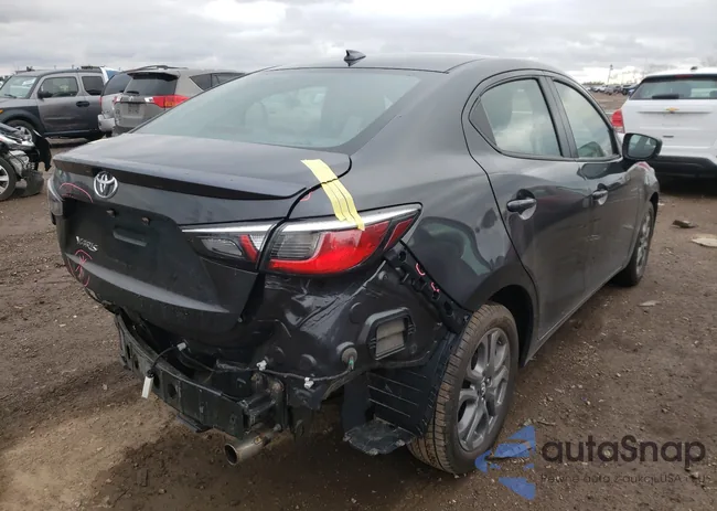 3MYDLBYV5KY501643: 51009355