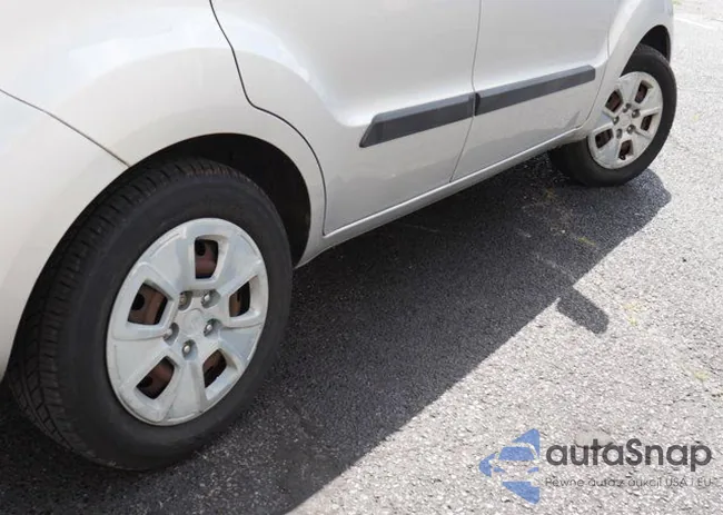 KNDJT2A11A7703775: 58757062