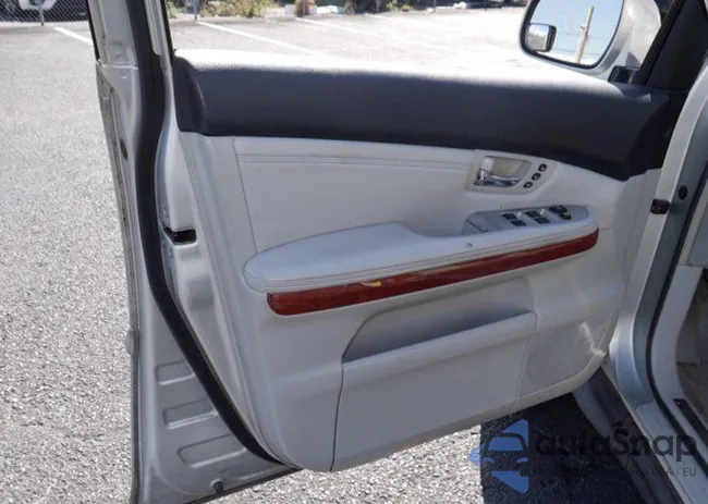 JTJGA31UX40031953: 58756972