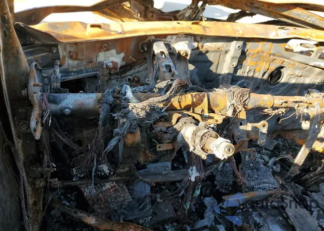 KMHTC6AD3EU216056: 60404672