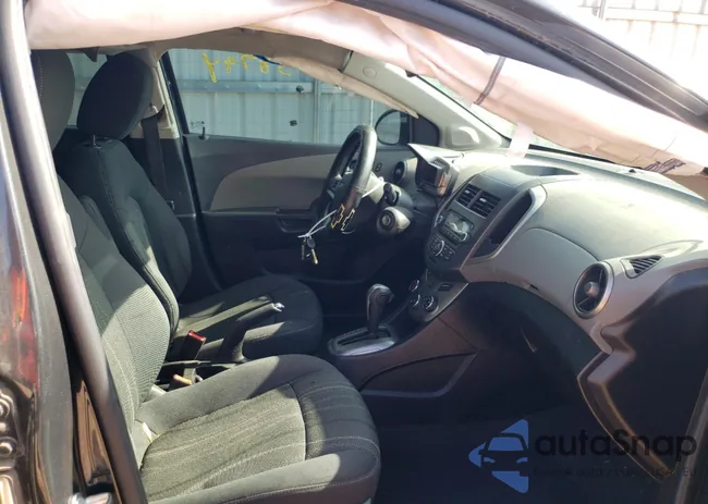 1G1JC6SH7F4199513: 65585902