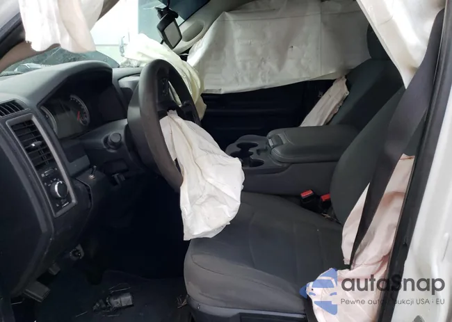 3C6UR5HL1EG231924: 71610132