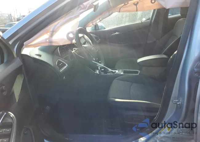 1G1BE5SM5H7172320: 52367235