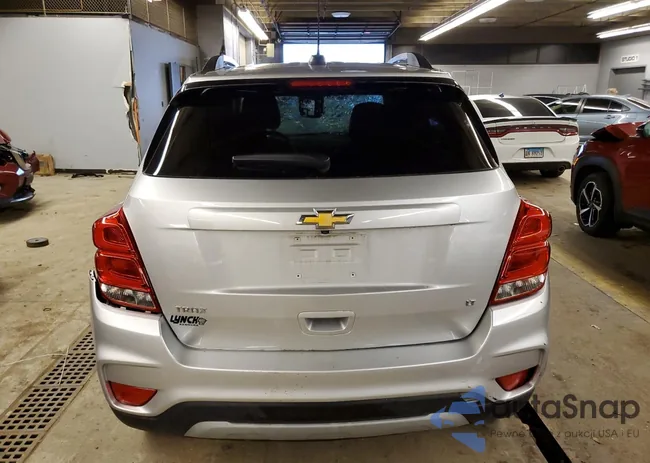 KL7CJLSB7JB718142: 51972545