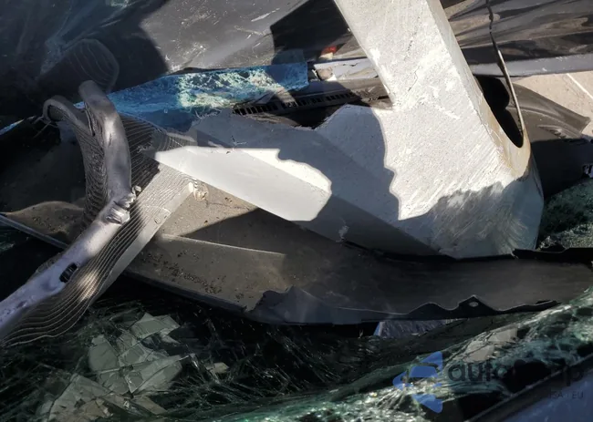 1HGCV3F26NA027103: 42722983