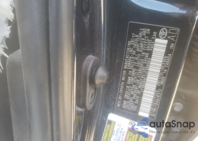 2T1BURHE1JC988964: 66990715