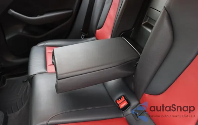 WAUBFGFFXF1037827: 51720602