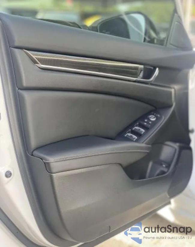 1HGCV1F32MA046985: 51745812