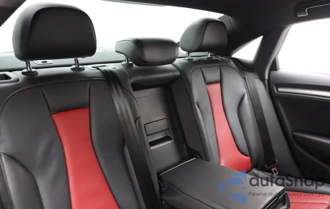 WAUBFGFFXF1037827: 51720602