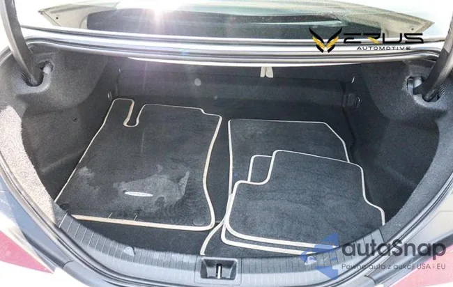 WDDSJ4EB0EN032633: 51724112