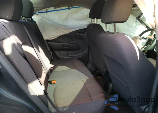 1G1JC5SB5F4198057: 53631682