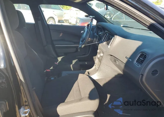 1C4SDJFT9MC752496: 52538502