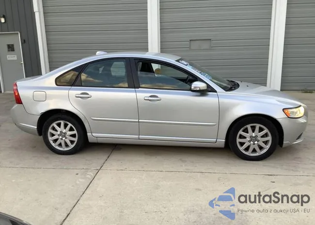 YV1MS382082368627: 56590712