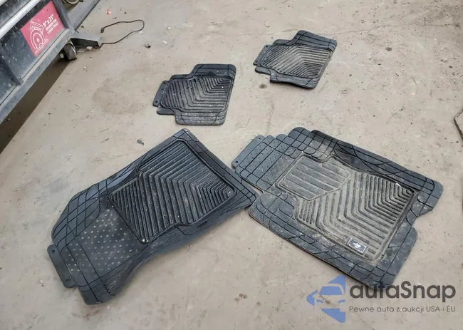 1C3CDZAG8EN223371: 51233485