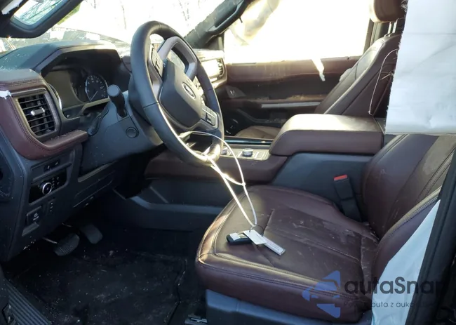 1FMJU2A89REA37391: 42538905