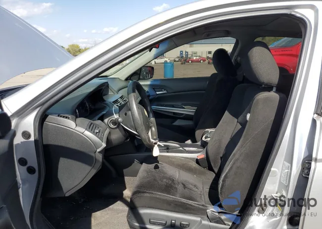 1HGCP26758A134048: 41373145