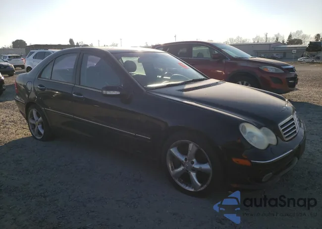 WDBRF40J05F715420: 56666025