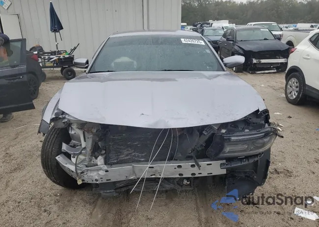 2C3CDXJG8GH127725: 42426725