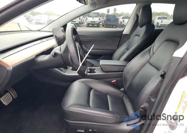 5YJ3E1EC4LF624297: 42831925