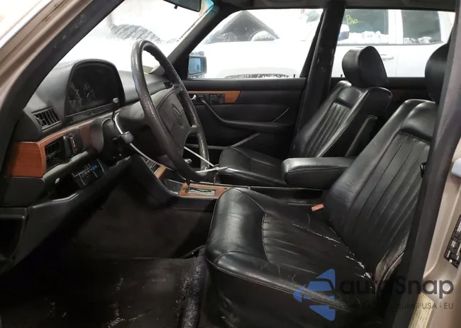 WDBCA35D2GA246302: 87239744