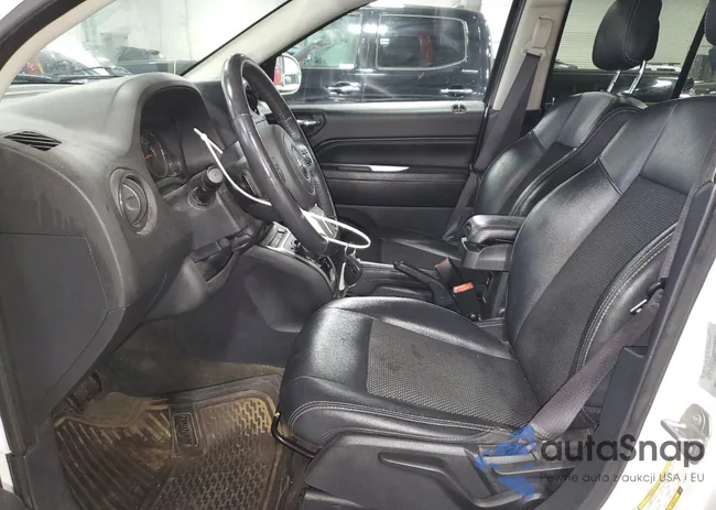 1C4NJDEB5GD781380: 88970695