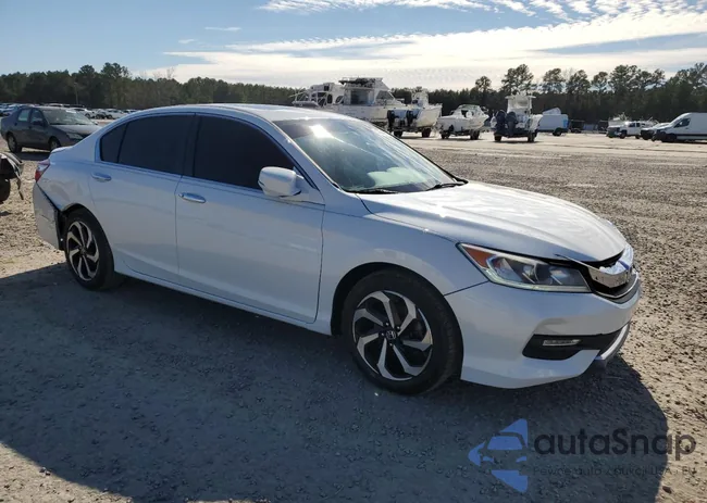 1HGCR2F87HA003903: 44395935