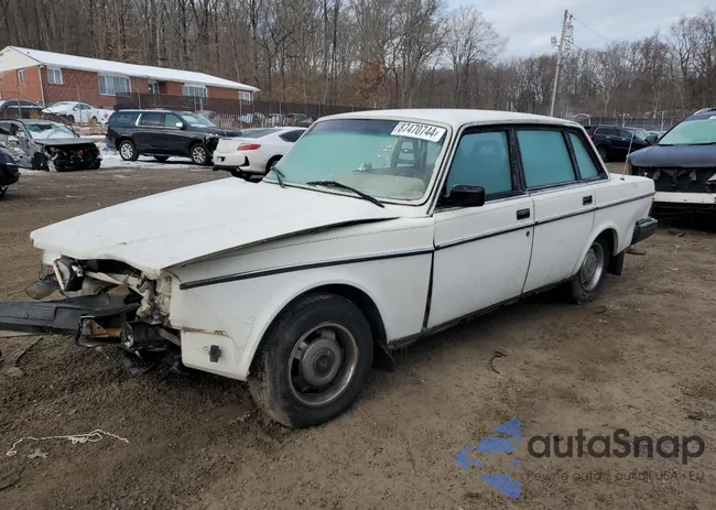 YV1AX8844F3135277: 87470744