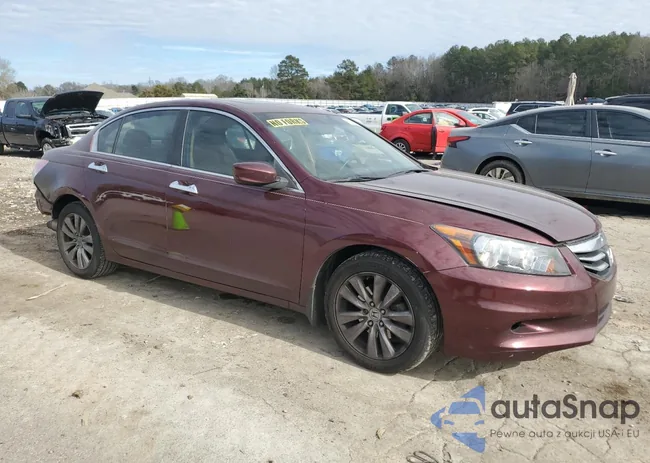 1HGCP3F86BA001644: 88763565