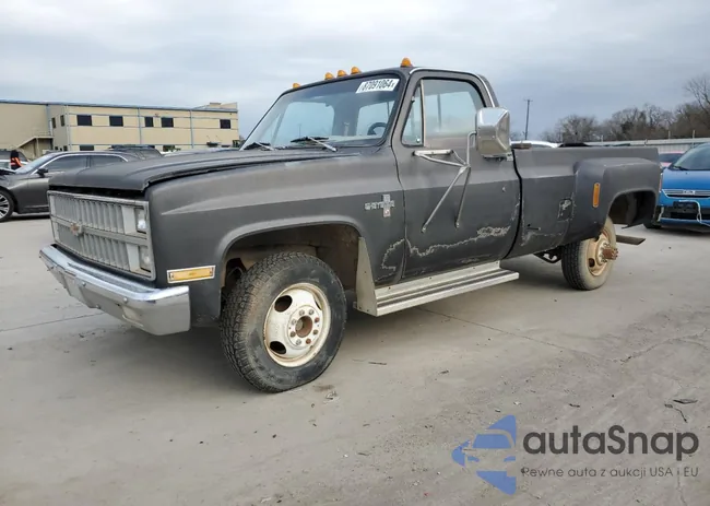 1GCHC34W6BZ135833: 87091064