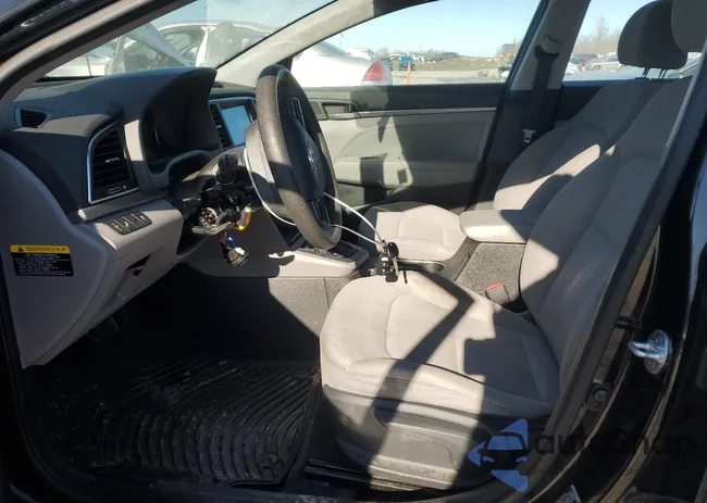 5NPD84LF0JH357877: 42776315