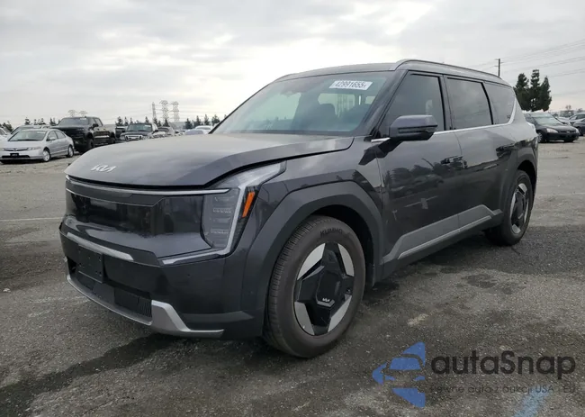 KNDAFFS58R6042585: 42991655