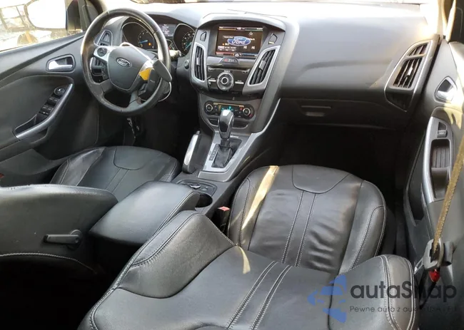 1FADP3N21DL123745: 43005405