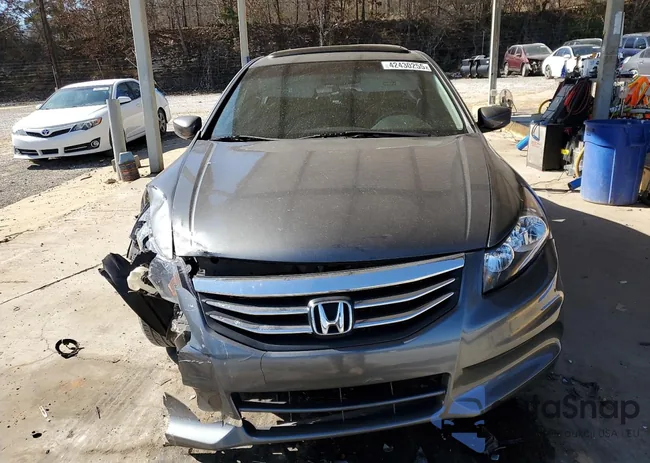 1HGCP2F80BA060568: 42430255