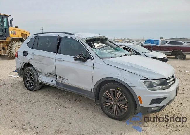 3VV3B7AX2JM040107: 74926895