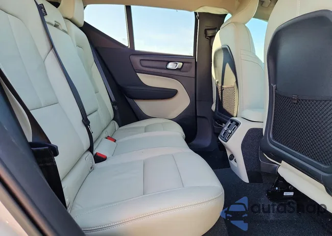 YV4162UK4N2790714: 98425555