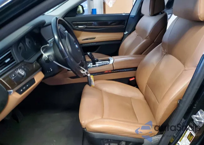 WBAKB8C50CC962503: 74840915