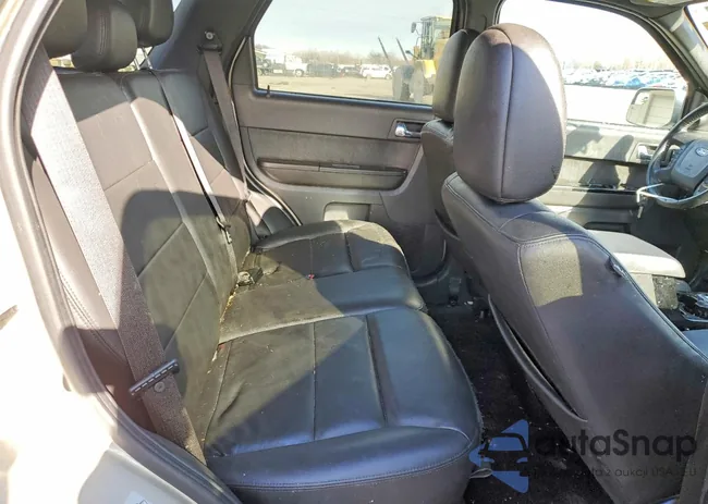 1FMCU0EG8BKB02107: 74010465