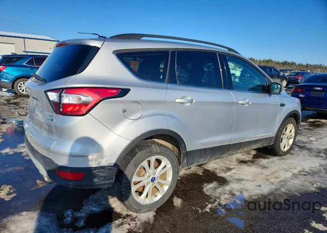 1FMCU9GD6JUC20280: 73918275