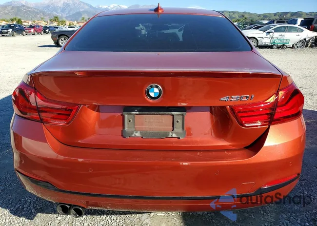 WBA4W3C58JAB87105: 72436175