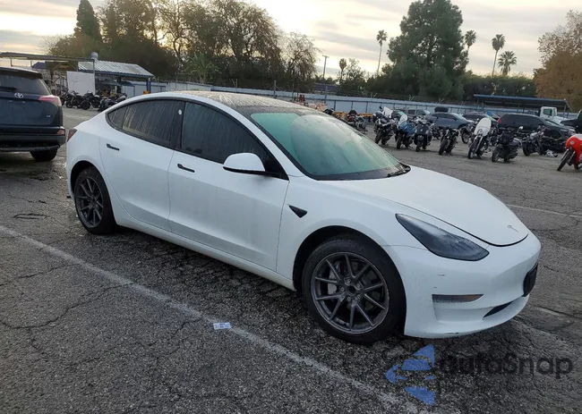 5YJ3E1EA3PF614204: 98397385