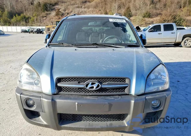 KM8JN12D85U073771: 72947255