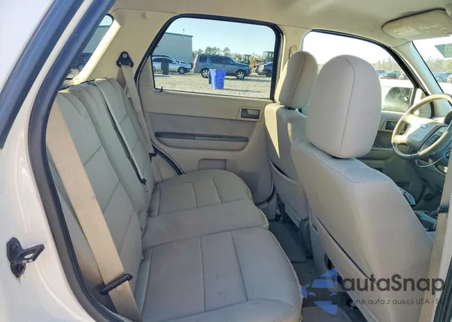 1FMCU0DG5AKB89772: 74800765