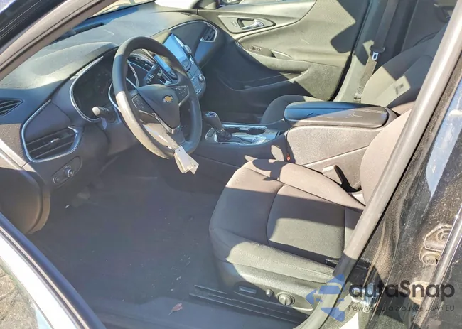 1G1ZD5ST2KF122349: 99941425