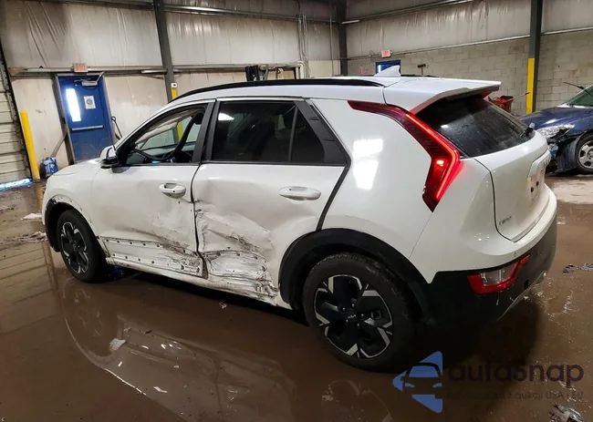 KNDCR3L19P5054726: 74924695