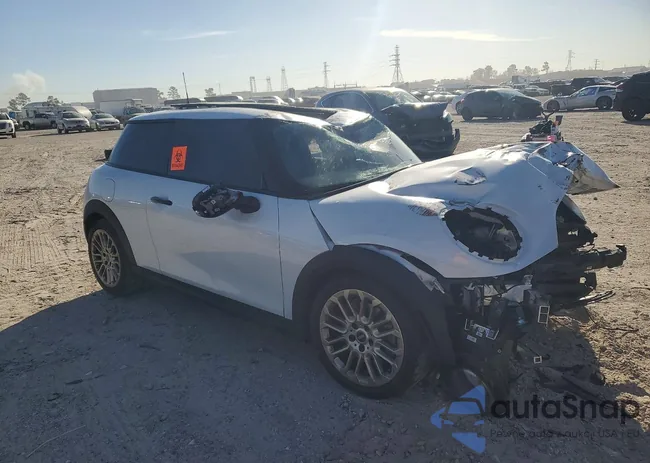 WMW23GD06S2W28331: 73720085