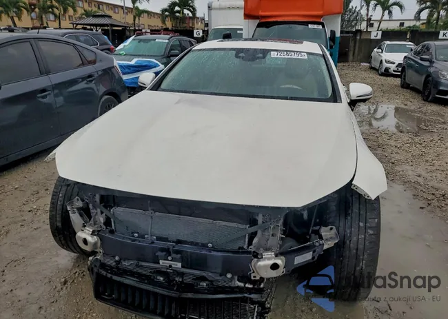 W1K7X5KBXNA050241: 72585795