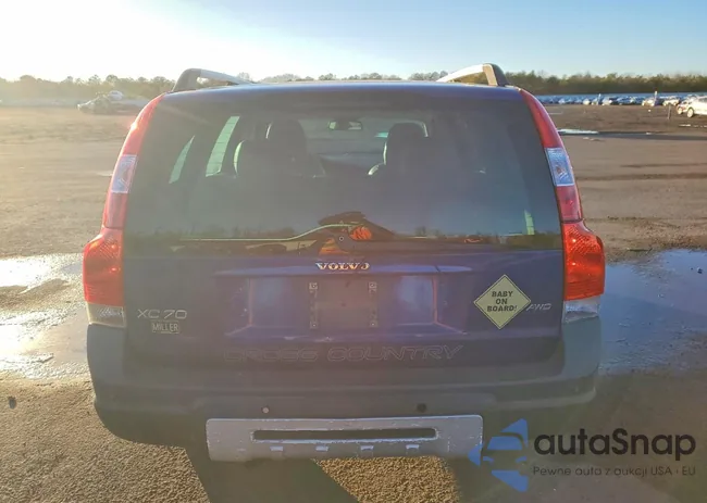 YV4SZ592261236763: 98349935